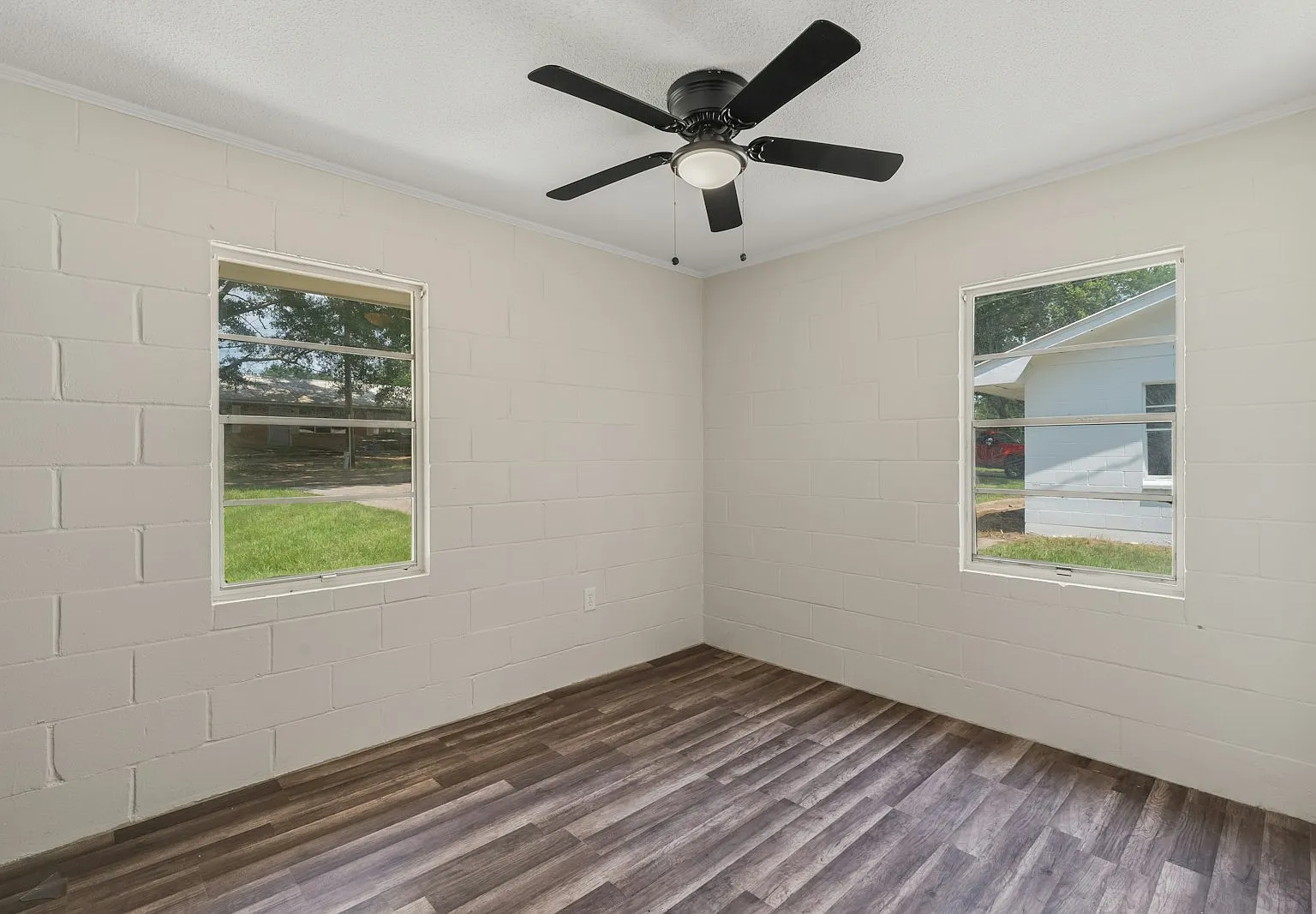 6 East Westover Drive — Photo 4