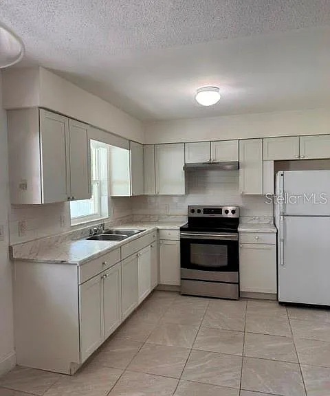 27127 Fernery Ave — Photo 7