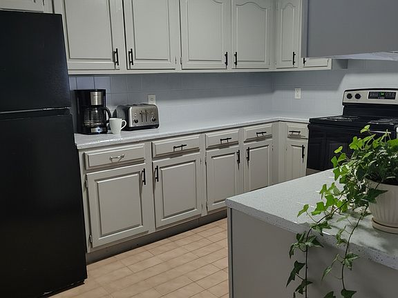 5th image of 3602 N Bicentennial Blvd #7