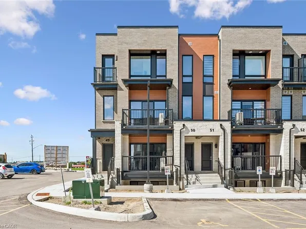 525 Erinbrook Dr #C050, Kitchener, ON N2E 3M8