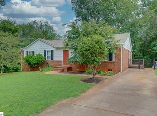 31 Riverwood Cir, Greenville, SC 29617