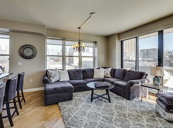 5th image of 5 E 14th Pl APT 501