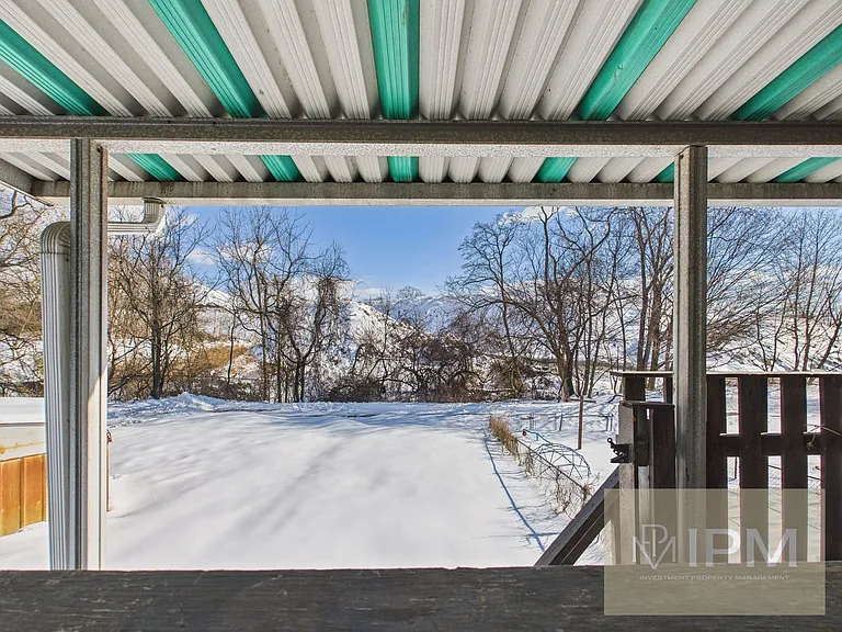 532 Ridge St — Photo 14