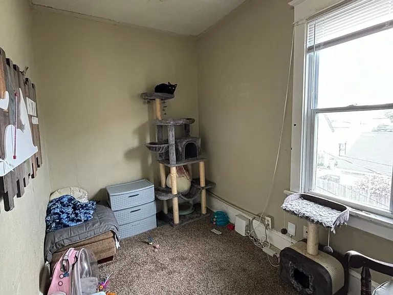 2723-25B N Booth St — Photo 7