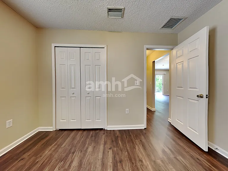 8724 Springtree Rd — Photo 15