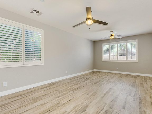 4th image of 7221 W Paradise Ln