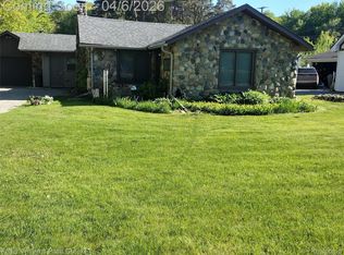 3145 Krafft Rd, Fort Gratiot, MI 48059