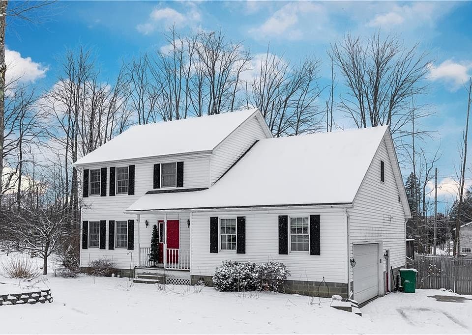 1st image of 5458 Woodlawn Dr