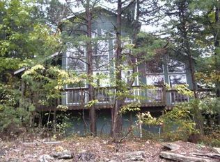 38 Twin Peak Dr, Holiday Island, AR 72631