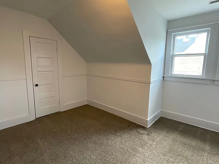 615 E 6th Ave — Photo 29