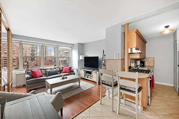 Sold by Compass | media 1