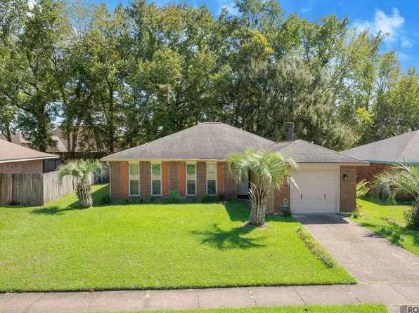 9219 Baronne Dr, Baton Rouge, LA 70810