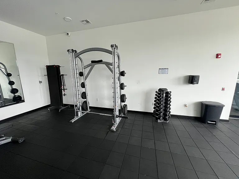 239 Freeway Dr E #5 — Photo 17