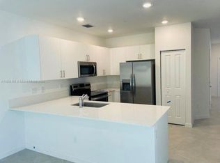 275 SW 159th Ter, Hollywood, FL 33027