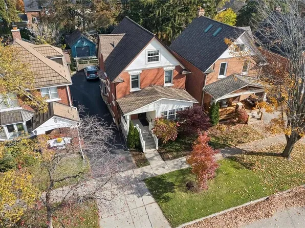 70 Simeon St, Kitchener, ON N2H 1S5