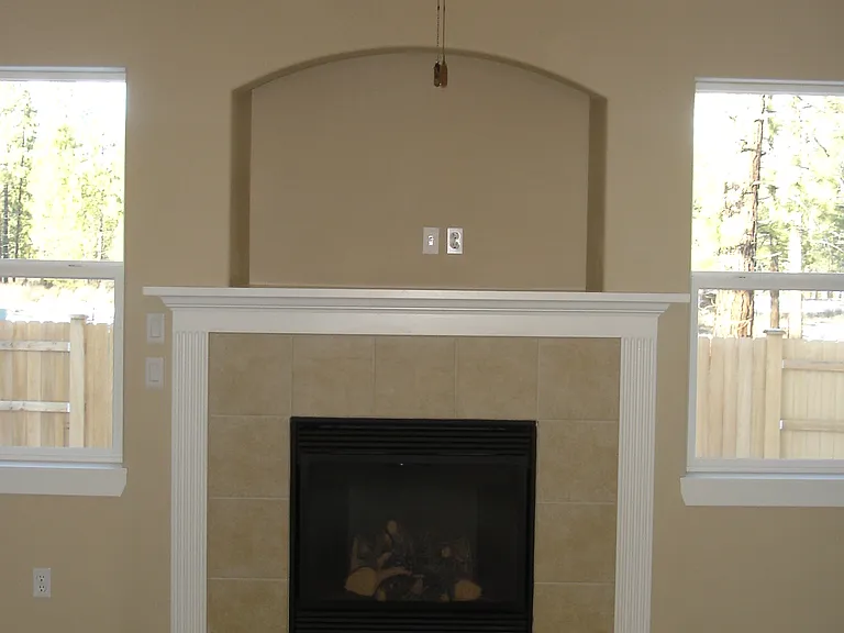1630 W Carson Ave — Photo 4
