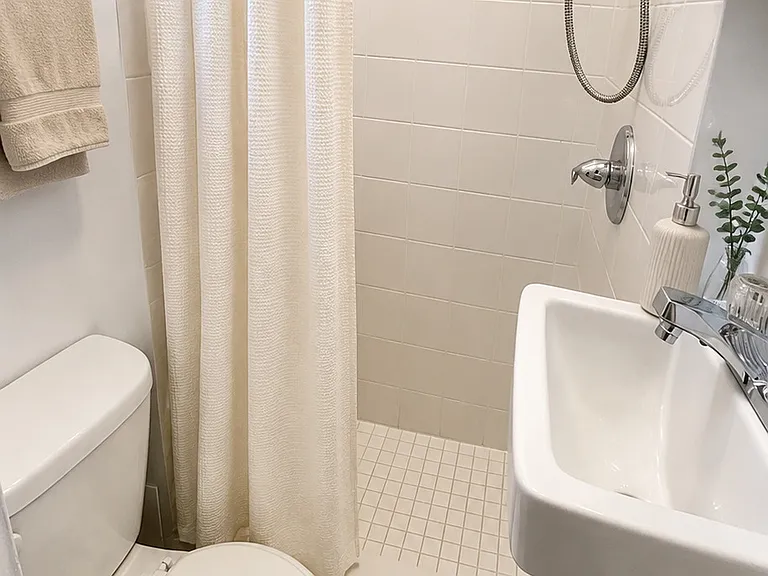 101 Thompson St #5 — Photo 6