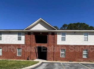 137 Rolland St APT 40, Hinesville, GA 31313