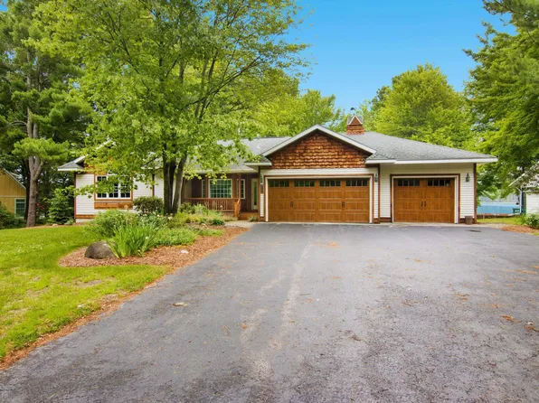 9506 Lakeside Dr, Alden, MI 49612