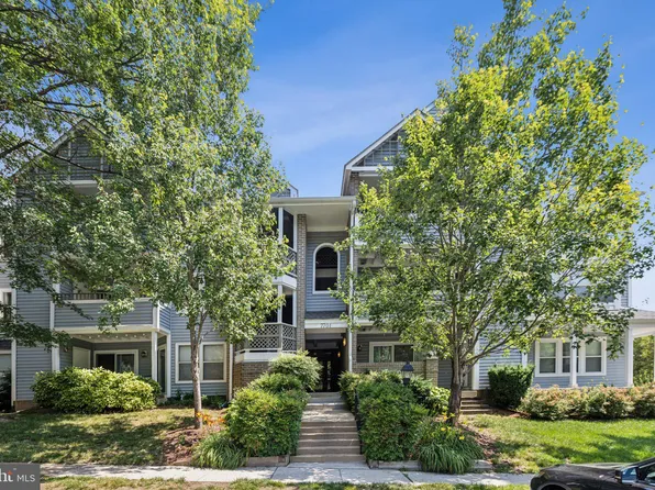 7701 Lafayette Forest Dr APT 29, Annandale, VA 22003