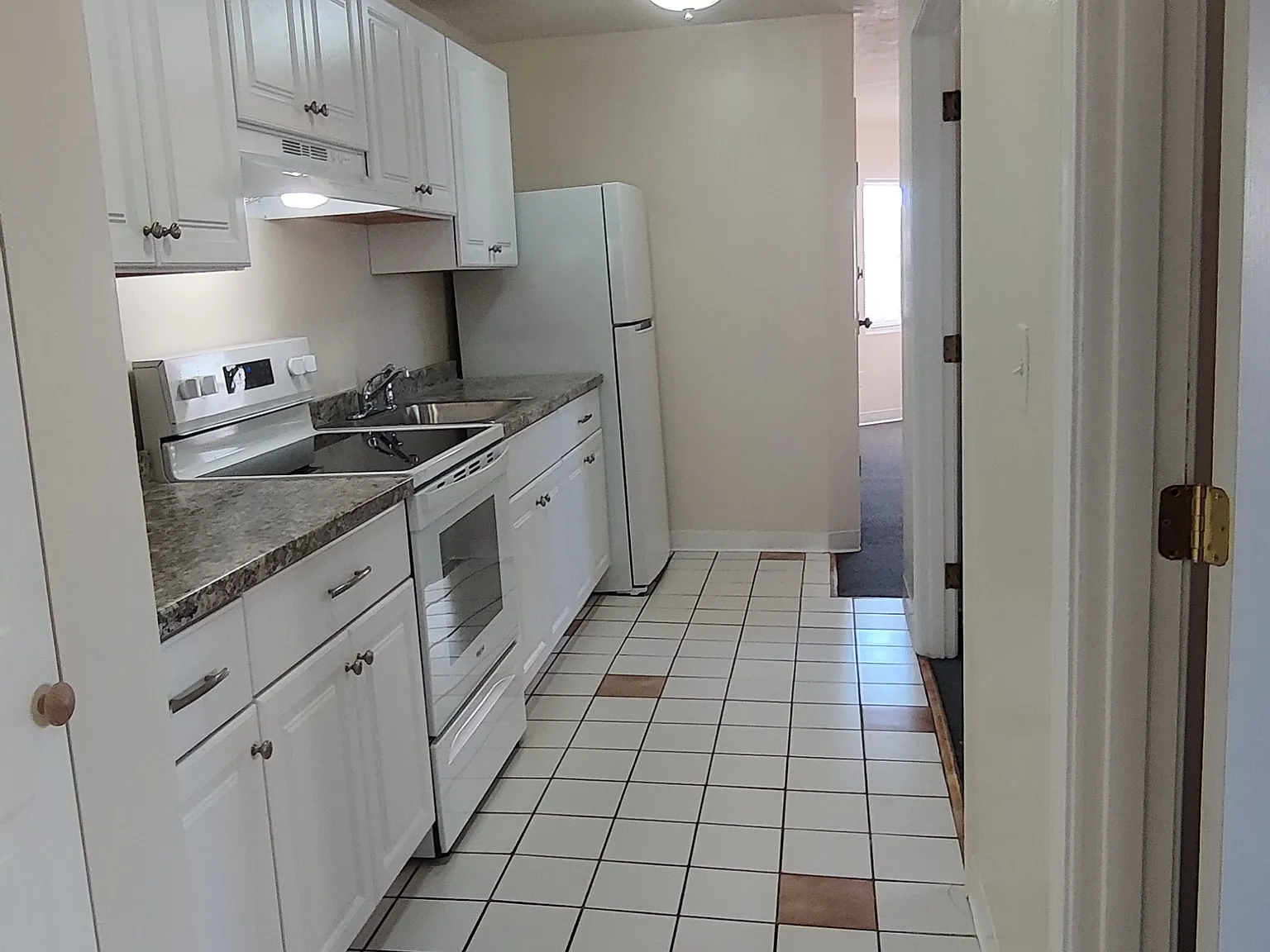 41 Elliott St — Photo 3