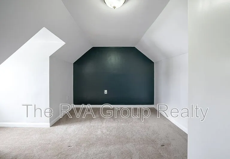 712 Hill Top Dr — Photo 29