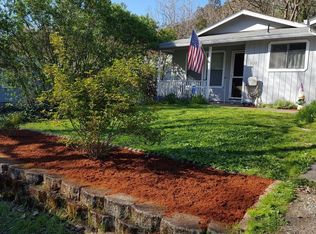 1035 4th Ave, Gold Hill, OR 97525