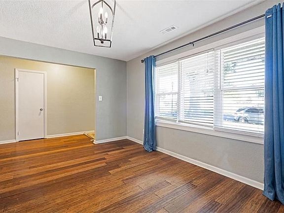 4th image of 4045 Windsor Gate Pl