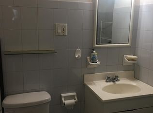 71-46 68th Pl, Flushing, NY 11385