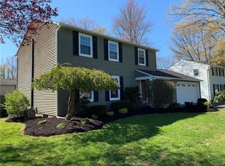 7983 Nutmeg Ln, Liverpool, NY 13090