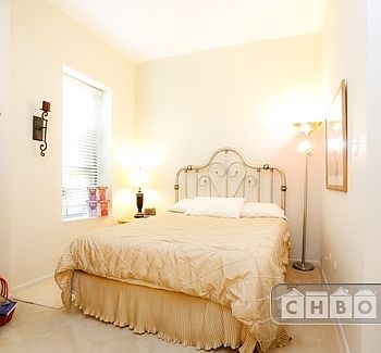 5th image of 1726 N Sedgwick St #2R