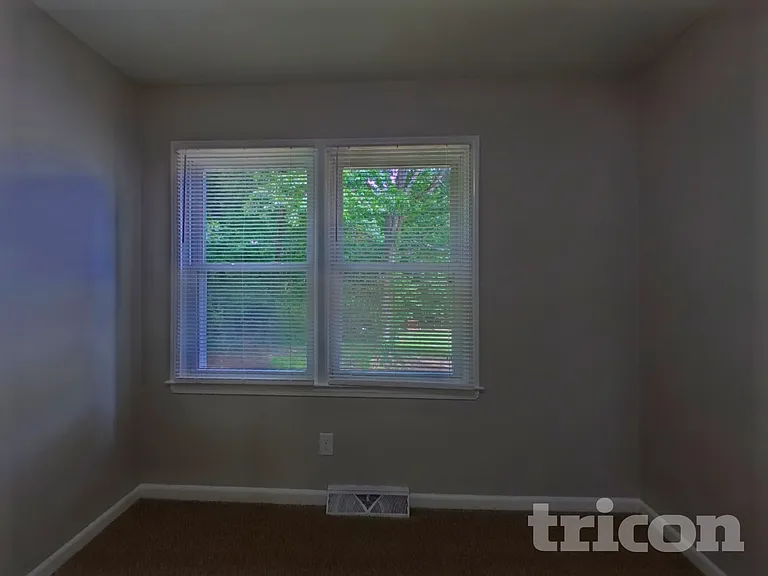 6010 Sullins Rd — Photo 8