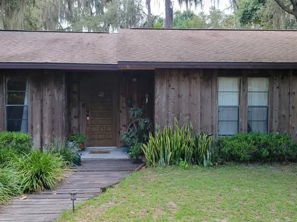 14491 SE 144th St, Weirsdale, FL 32195
