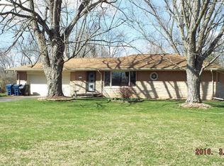 236 West Dr, Fortville, IN
