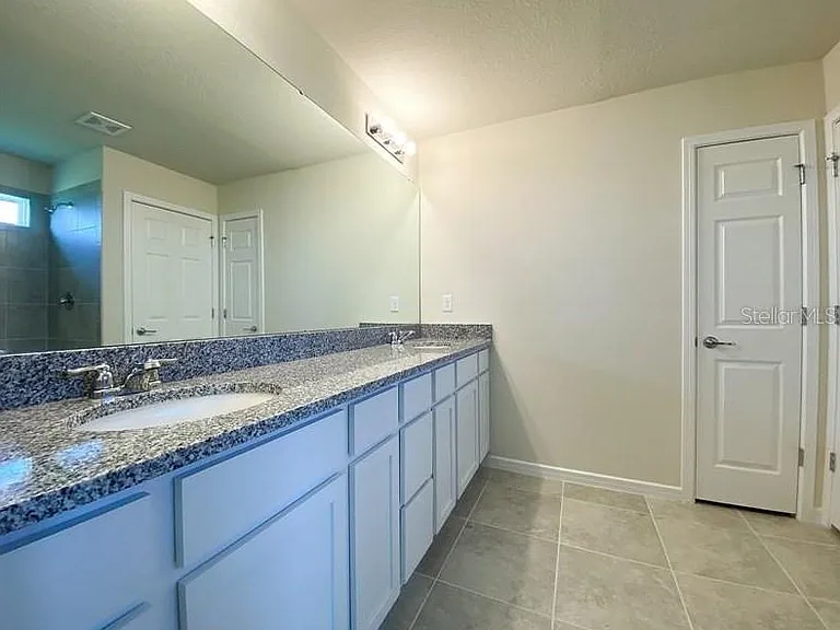 1579 Aspen Ave — Photo 21