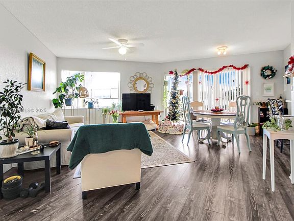 3rd image of 2803 N Oakland Forest Dr APT 205