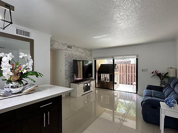4th image of 8811 SW 123rd Ct APT 102-1