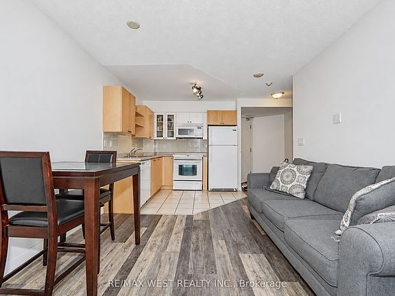 3rd image of 600 Fleet St #522