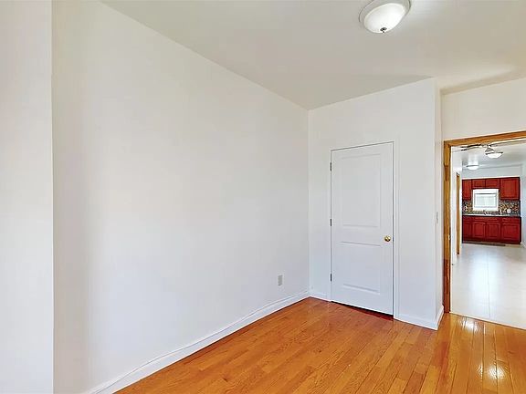 5th image of 76 Baldwin Ave Floor 2