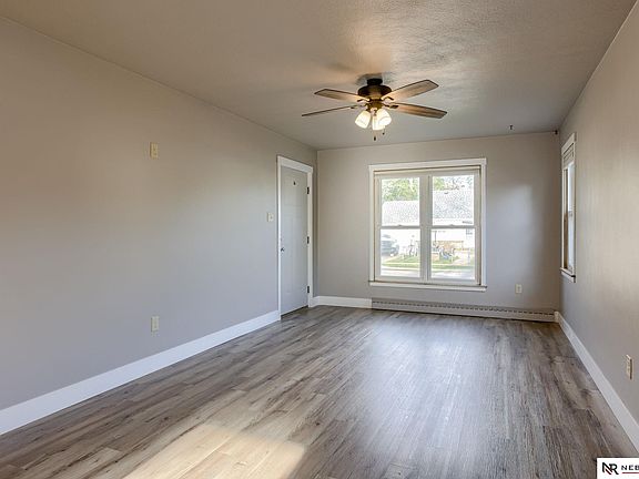 4th image of 1424 N Platte Ave