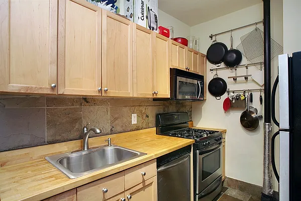 Sold by Corcoran | media 8
