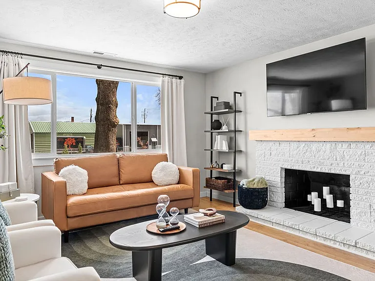 2215 N Atlantic St #C — Photo 11