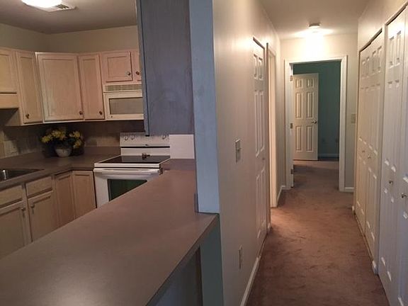 5th image of 606 Horseshoe Dr #606