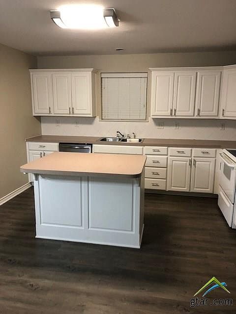 2nd image of 15194 Country Acres