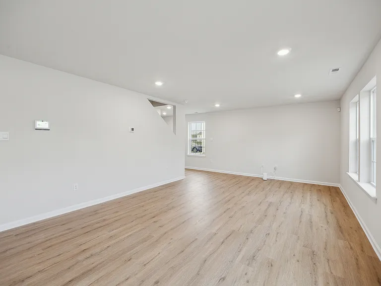 107 Malibu Dr — Photo 26