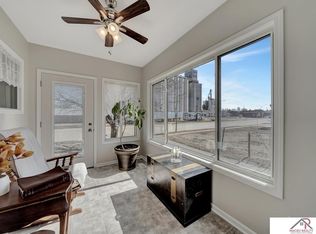 109 S Main St, Wilber, NE 68465