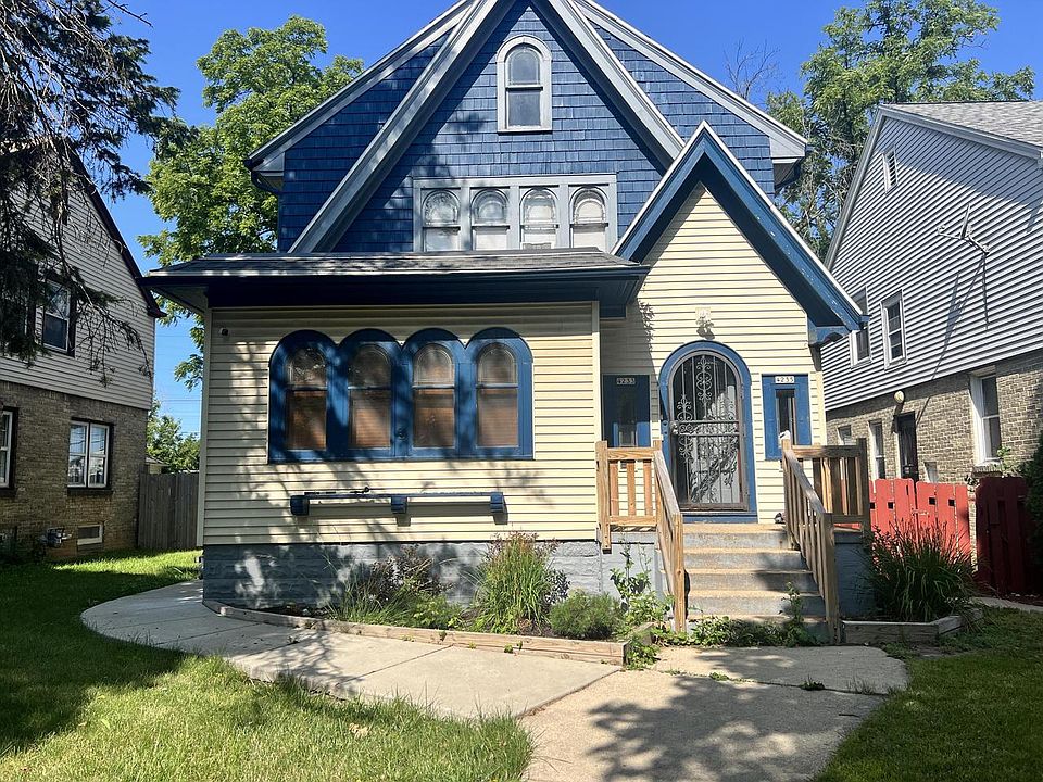 1st image of 4233 North 19th PLACE #4235