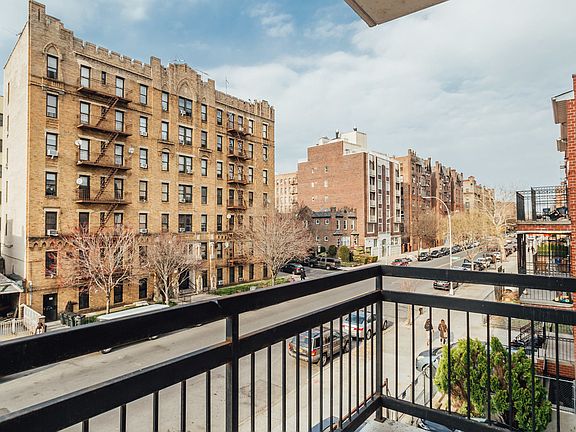 3rd image of 492 Lefferts Ave #4R