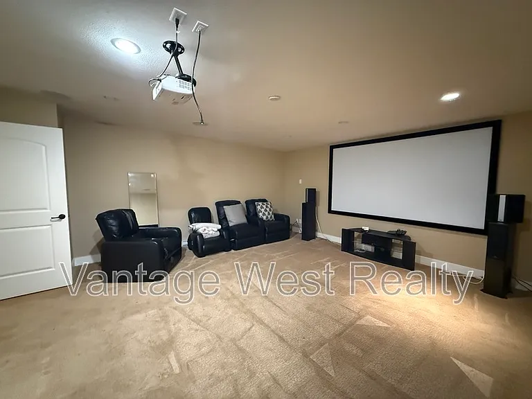 1588 Marina Way — Photo 19