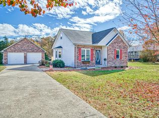 1292 Holladay Rd, Cookeville, TN 38501